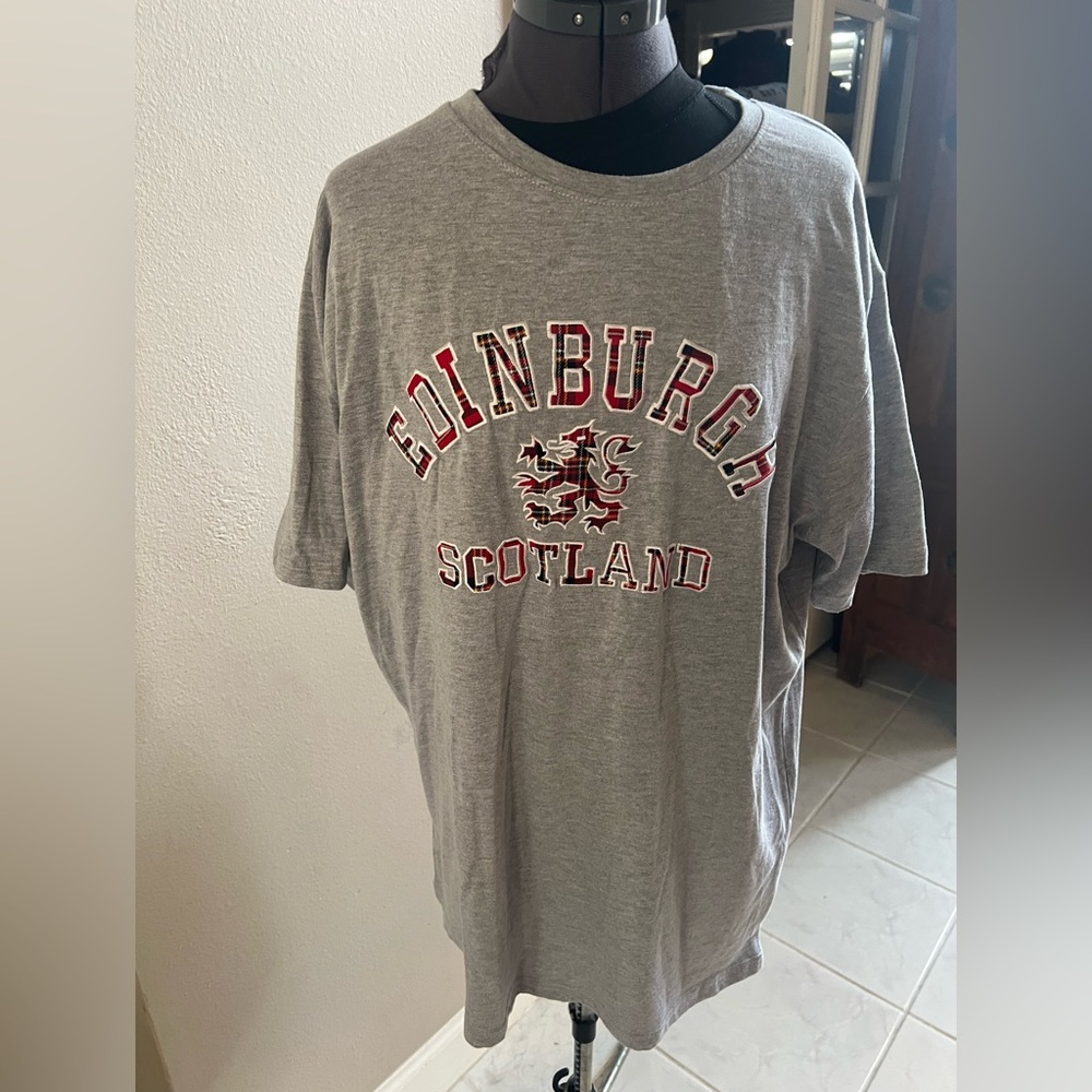Gray Edinburgh Scotland appliqué T-Shirt size 2XL